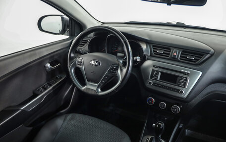 KIA Rio III рестайлинг, 2016 год, 1 299 000 рублей, 10 фотография