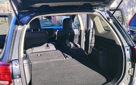 Mitsubishi Outlander III рестайлинг 3, 2015 год, 1 720 000 рублей, 7 фотография