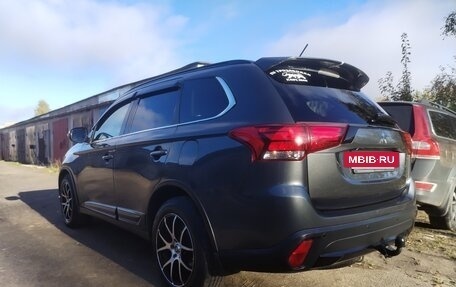 Mitsubishi Outlander III рестайлинг 3, 2015 год, 1 720 000 рублей, 5 фотография