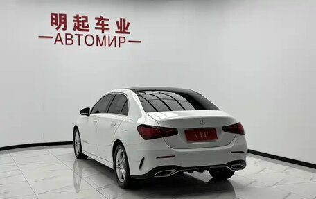Mercedes-Benz A-Класс, 2023 год, 2 250 000 рублей, 11 фотография
