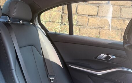 BMW 3 серия, 2019 год, 2 000 000 рублей, 8 фотография