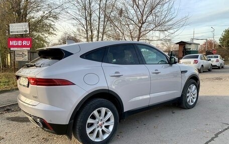 Jaguar E-Pace, 2018 год, 3 150 000 рублей, 7 фотография