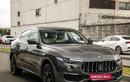 Maserati Levante I, 2022 год, 6 499 000 рублей, 4 фотография