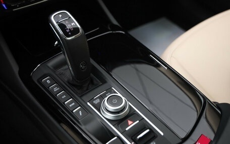 Maserati Levante I, 2022 год, 6 499 000 рублей, 19 фотография