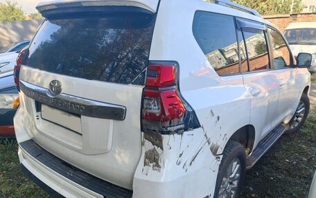 Toyota Land Cruiser Prado 150 рестайлинг 2, 2014 год, 2 800 000 рублей, 13 фотография