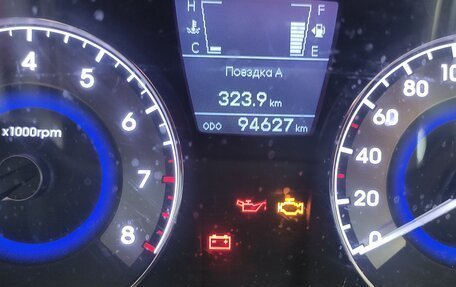 Hyundai Solaris II рестайлинг, 2011 год, 800 000 рублей, 1 фотография