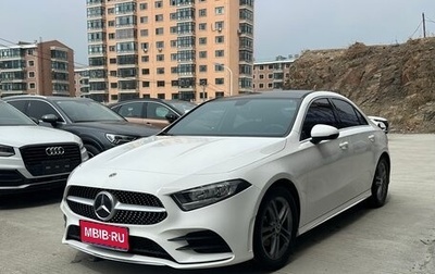 Mercedes-Benz A-Класс, 2022 год, 2 400 000 рублей, 1 фотография