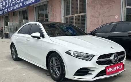 Mercedes-Benz A-Класс, 2022 год, 2 400 000 рублей, 3 фотография