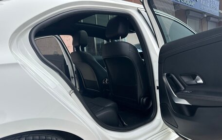 Mercedes-Benz A-Класс, 2022 год, 2 400 000 рублей, 17 фотография