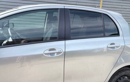 Toyota Yaris III рестайлинг, 2006 год, 550 000 рублей, 4 фотография