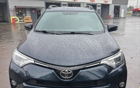 Toyota RAV4, 2019 год, 2 500 000 рублей, 2 фотография
