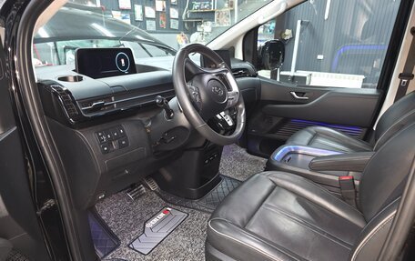Hyundai Staria, 2022 год, 5 500 000 рублей, 4 фотография