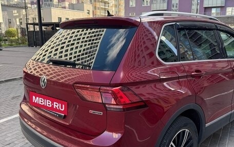 Volkswagen Tiguan II, 2018 год, 2 530 000 рублей, 6 фотография