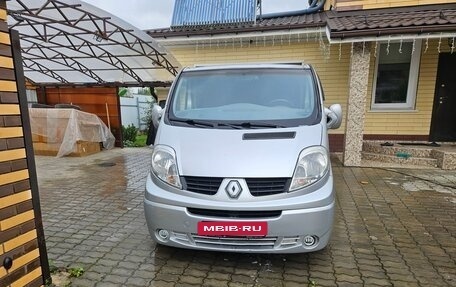 Renault Trafic, 2010 год, 1 800 000 рублей, 3 фотография