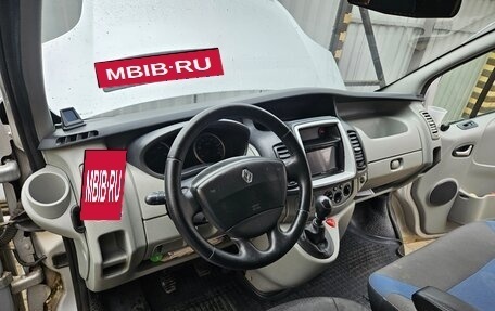 Renault Trafic, 2010 год, 1 800 000 рублей, 25 фотография