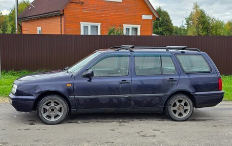 Volkswagen Golf III, 1996 год, 180 000 рублей, 2 фотография