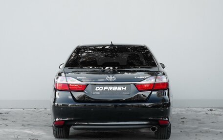 Toyota Camry, 2017 год, 2 390 000 рублей, 4 фотография