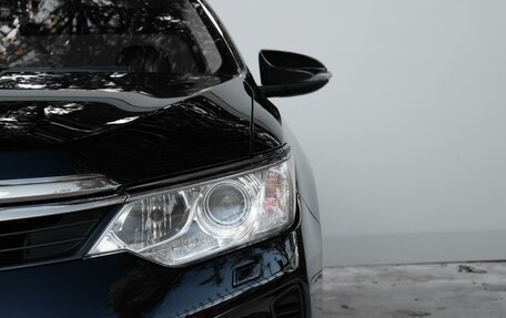 Toyota Camry, 2017 год, 2 390 000 рублей, 6 фотография