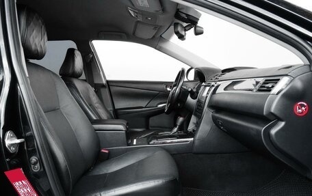 Toyota Camry, 2017 год, 2 390 000 рублей, 12 фотография