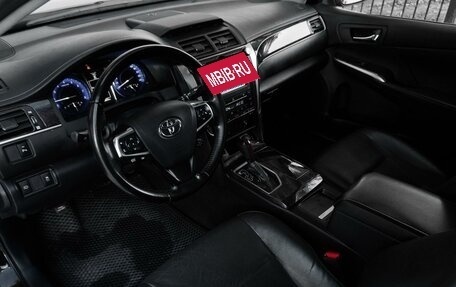 Toyota Camry, 2017 год, 2 390 000 рублей, 25 фотография
