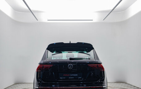 Volkswagen Tiguan II, 2021 год, 2 947 000 рублей, 6 фотография