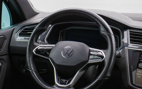 Volkswagen Tiguan II, 2021 год, 2 947 000 рублей, 15 фотография