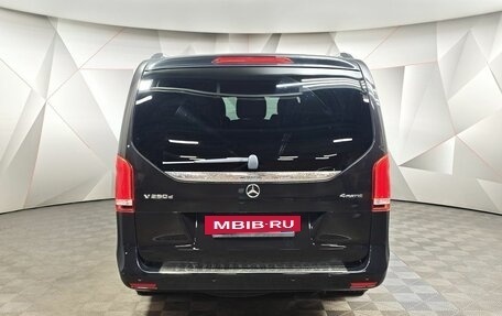 Mercedes-Benz V-Класс, 2017 год, 4 696 890 рублей, 8 фотография