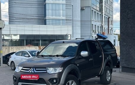 Mitsubishi L200 IV рестайлинг, 2014 год, 1 199 000 рублей, 2 фотография