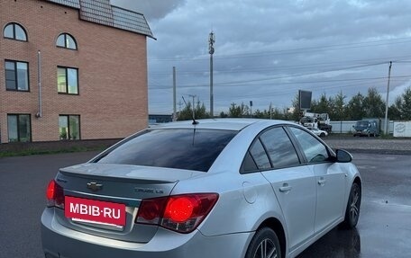 Chevrolet Cruze II, 2012 год, 600 000 рублей, 3 фотография