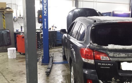 Subaru Outback IV рестайлинг, 2010 год, 1 350 000 рублей, 8 фотография