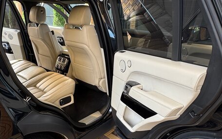 Land Rover Range Rover IV рестайлинг, 2014 год, 4 000 000 рублей, 25 фотография