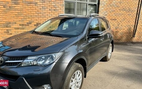 Toyota RAV4, 2013 год, 1 820 000 рублей, 12 фотография