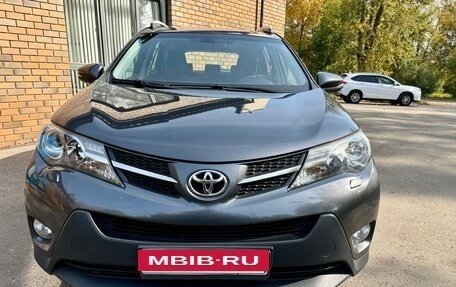 Toyota RAV4, 2013 год, 1 820 000 рублей, 9 фотография