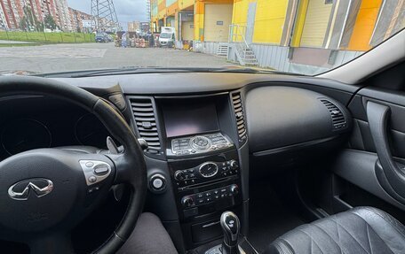 Infiniti QX70, 2015 год, 2 450 000 рублей, 10 фотография