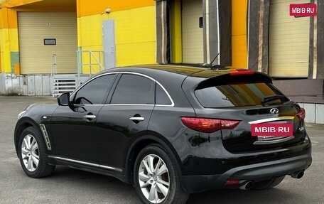 Infiniti QX70, 2015 год, 2 450 000 рублей, 5 фотография