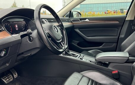 Volkswagen Passat B8 рестайлинг, 2019 год, 2 500 000 рублей, 9 фотография