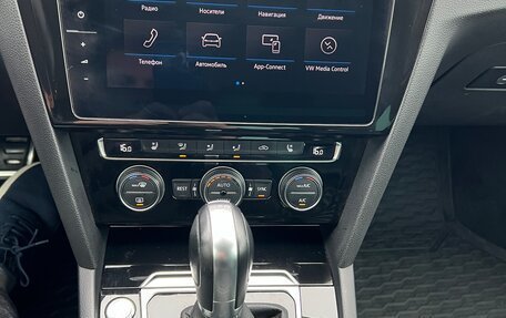Volkswagen Passat B8 рестайлинг, 2019 год, 2 500 000 рублей, 12 фотография