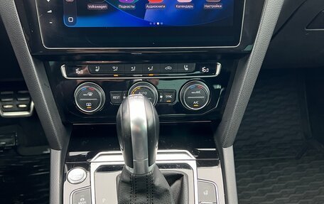 Volkswagen Passat B8 рестайлинг, 2019 год, 2 500 000 рублей, 11 фотография