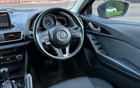 Mazda Axela, 2015 год, 1 088 000 рублей, 32 фотография