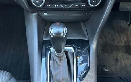 Mazda Axela, 2015 год, 1 088 000 рублей, 34 фотография