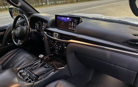 Lexus LX III, 2018 год, 7 600 000 рублей, 31 фотография
