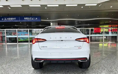 Skoda Octavia IV, 2023 год, 2 280 000 рублей, 7 фотография