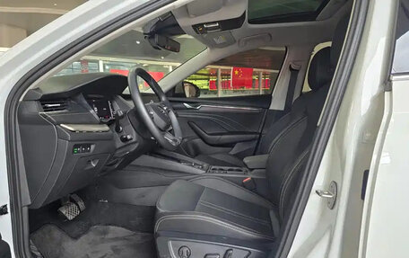 Skoda Octavia IV, 2023 год, 2 280 000 рублей, 9 фотография