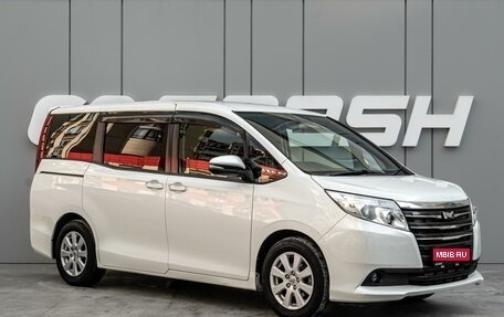 Toyota Noah III, 2015 год, 1 760 000 рублей, 1 фотография