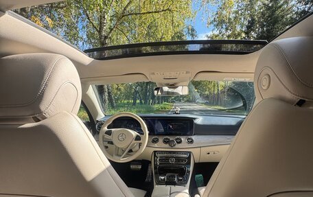 Mercedes-Benz E-Класс, 2017 год, 3 300 000 рублей, 12 фотография