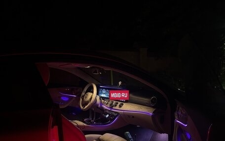 Mercedes-Benz E-Класс, 2017 год, 3 300 000 рублей, 24 фотография