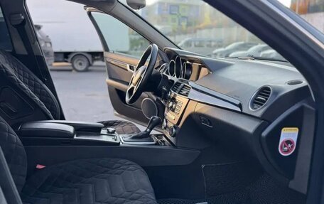 Mercedes-Benz C-Класс, 2011 год, 11 фотография