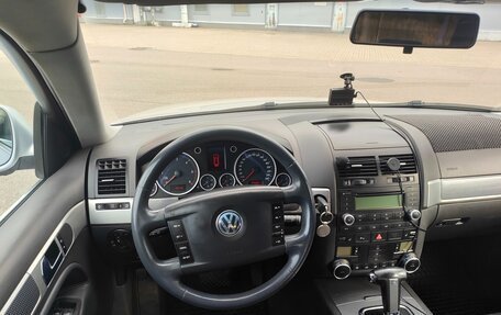 Volkswagen Touareg III, 2006 год, 890 000 рублей, 13 фотография