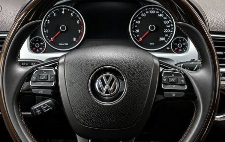 Volkswagen Touareg III, 2011 год, 2 179 000 рублей, 20 фотография