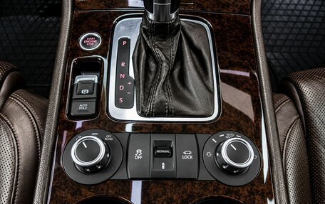 Volkswagen Touareg III, 2011 год, 2 179 000 рублей, 18 фотография